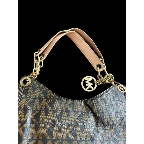 Michael Kors Signature Tote Bag - Picture 6 of 10